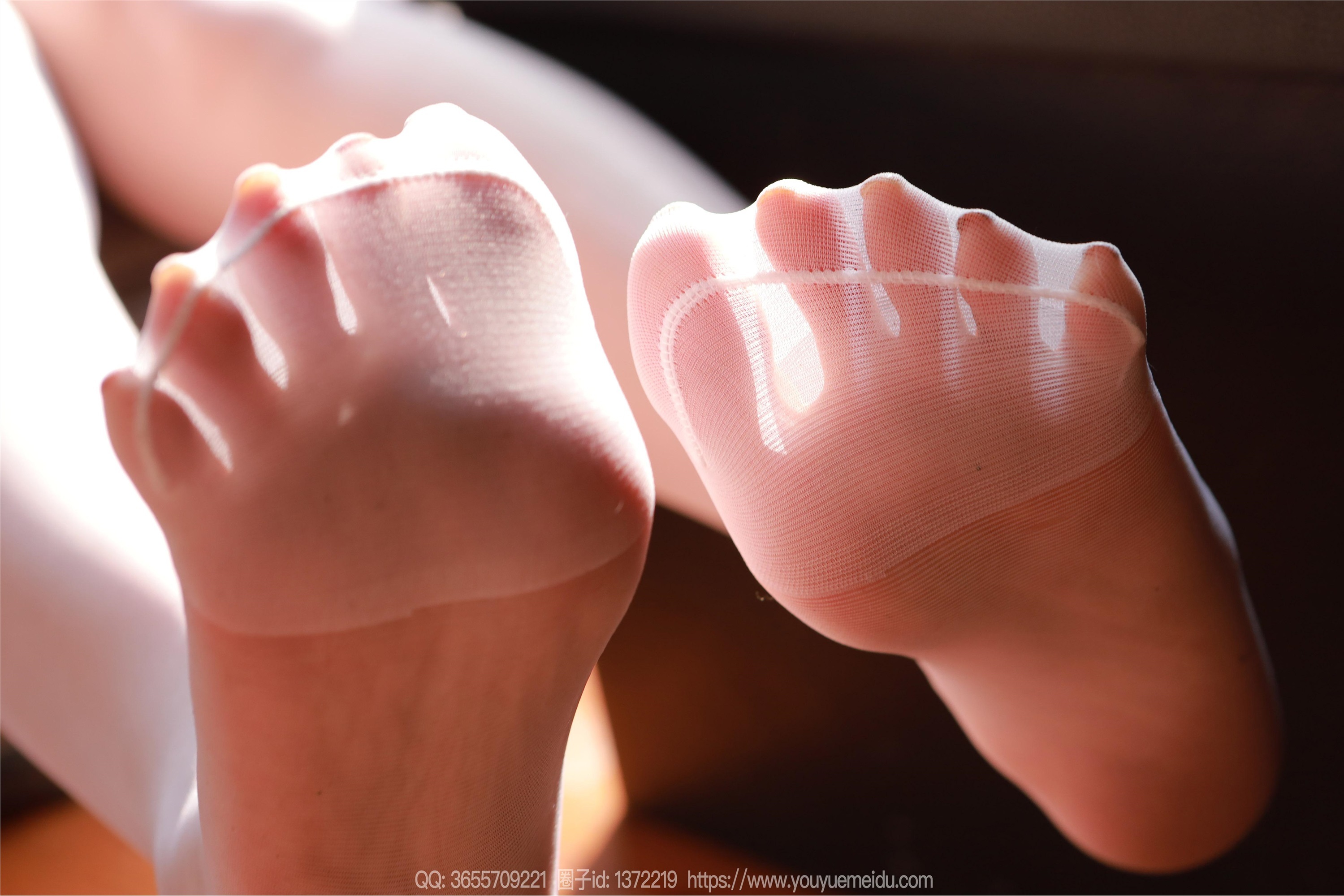 IESS异思趣向  2024.11.22 丝享家 1905 婉萍《阳光白丝（上）》